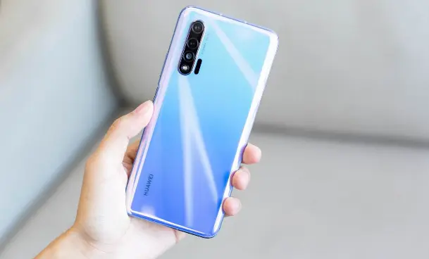 頂級華為變身價格屠夫，從4199跌至2639，256GB＋40W快充
