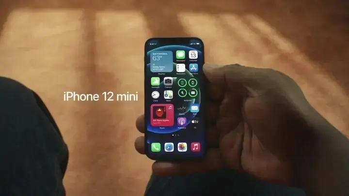 苹果新机续航对比：超大杯表现不俗，iPhone 12 mini落后旧机