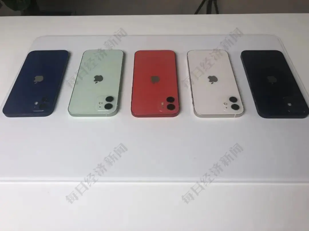 iPhone不香了，苹果股价崩了！手机销售额大降20％，大中华区业绩更加揪心……