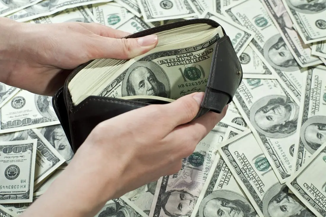 美国用钱开路，支持270亿美元，巴西改口不用华为设备了