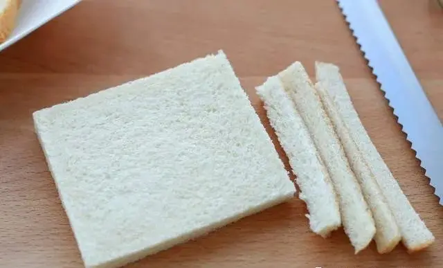 火腿西多士早餐