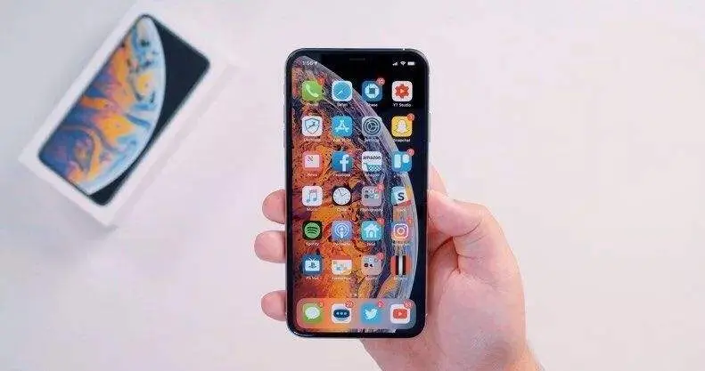 iPhone12用户不满再升级，难逃“信号差”魔咒，果粉直呼太失望了