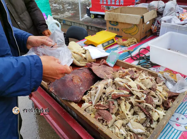 80年代农村赶集，这些食物让人记忆犹新，有多少是你的童年回忆