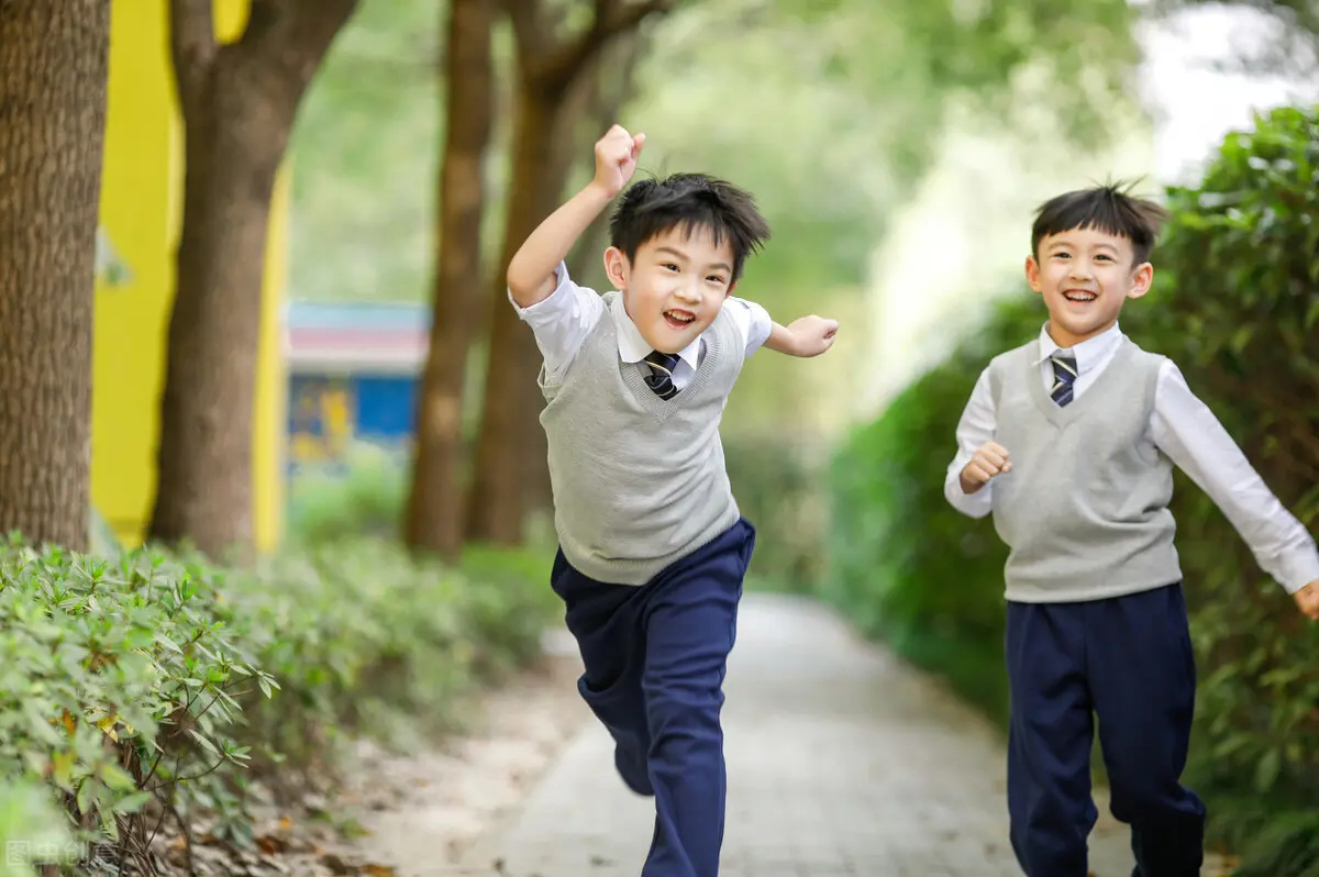 有儿子的家庭，这3句话“烂”在肚子里也别说，玩笑话也不行