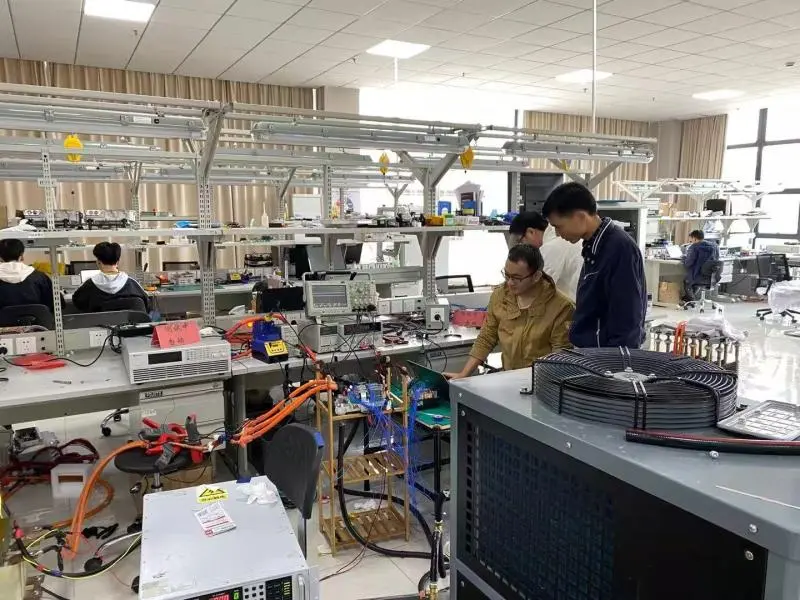 他们是特斯拉连续降价的“幕后推手”，打造中国的新能源汽车供应链