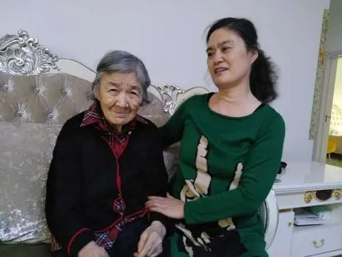 刘胡兰牺牲时，12岁妹妹目睹行刑全程，73年过去，妹妹现状如何？