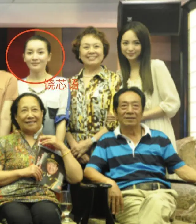 36岁女星坚持嫁给73岁大爷并为其生子，发誓绝不后悔，现状如何？