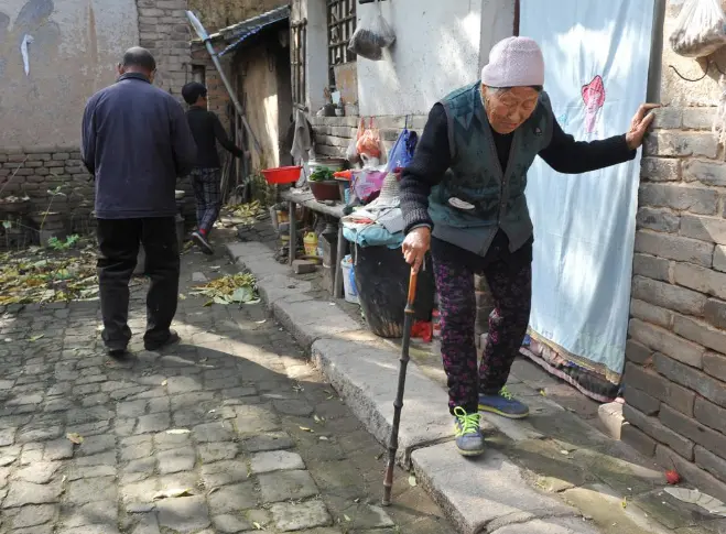 年轻时以为“生男生女都一样”，等老了才发现，差别不是一般的大