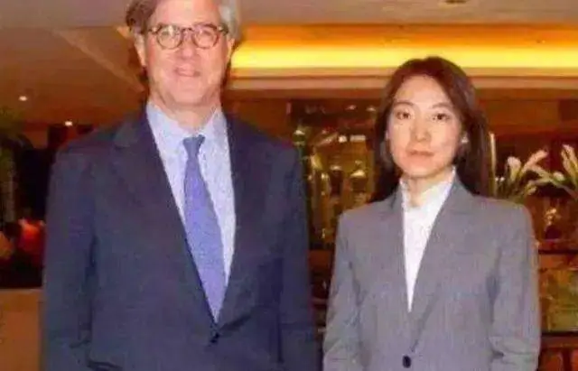 那位宁愿放弃中国籍，也要帮美破译北斗卫星的清华才女，结局如何？