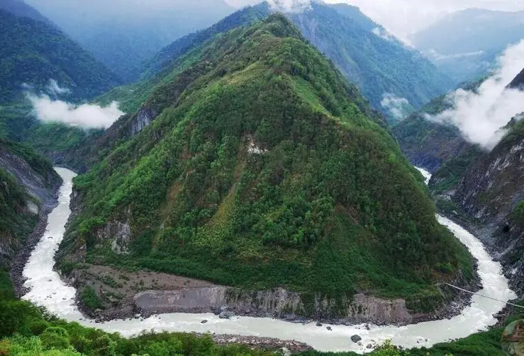 中国宣布雅鲁藏布江水电项目后，印立即做出回应，将对等修建大坝