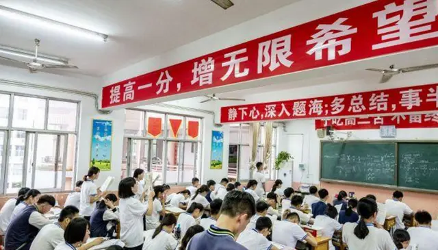 考上“985”和“211”高校的学生，都是什么家庭背景？答案让人沉思