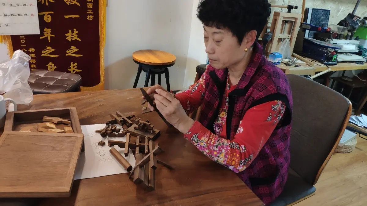 从“地摊货”到“北京礼物”，京城老玩具如何玩出新花样