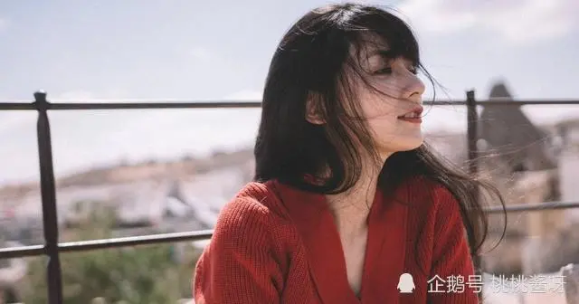 被老公当赚钱工具，30岁自己赚钱养孩子养老公，她还是很美