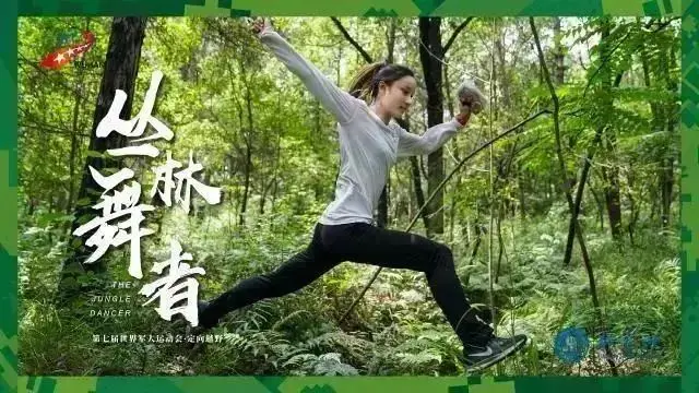 福建马拉松“一姐”李美珍：飒爽女兵还是研究生，美极了！