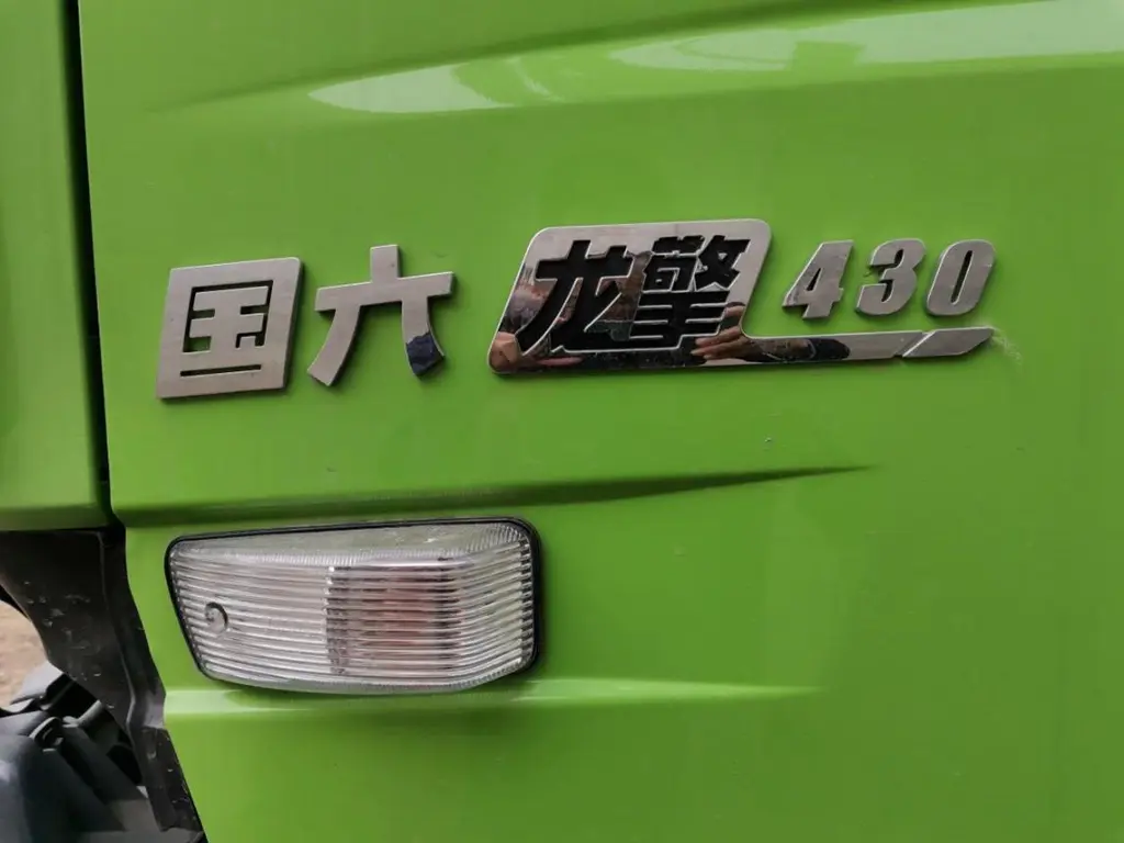这个车队老板为何连续购买18辆同一品牌渣土车？