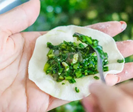 调韭菜馅，这2味不能放！多数人做错，难怪饺子不香还有“怪味”！