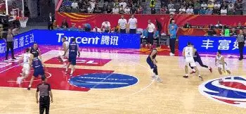 太拼了！自己付费打NBA，倒贴400万