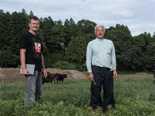 日本男子不顾众人反对，独居福岛辐射区喂养动物6年，现状如何？