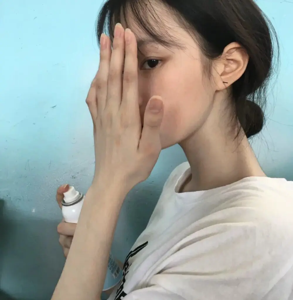 头像：错过了落日余晖