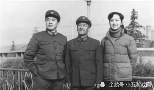 1941年，王洛宾回到兰州的家，已外遇的妻子问道：你晚上住哪里？