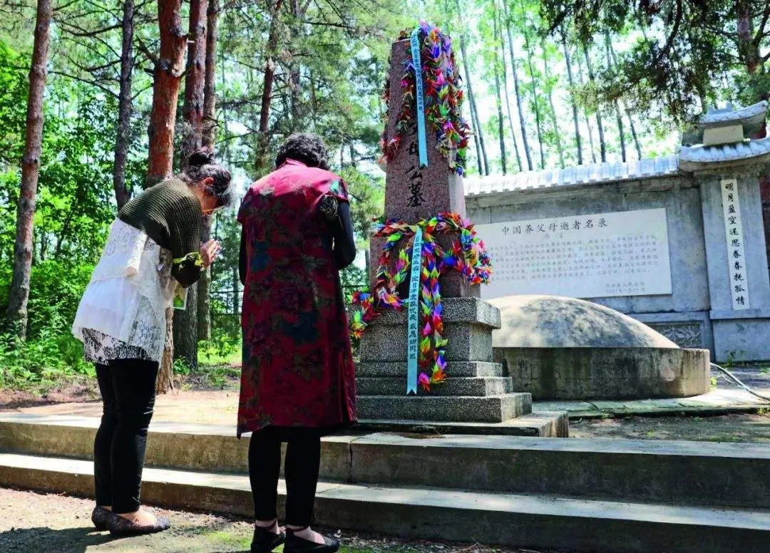 东北此县为吸引投资，为日本侵略者立碑，网友为其起名：汉奸县