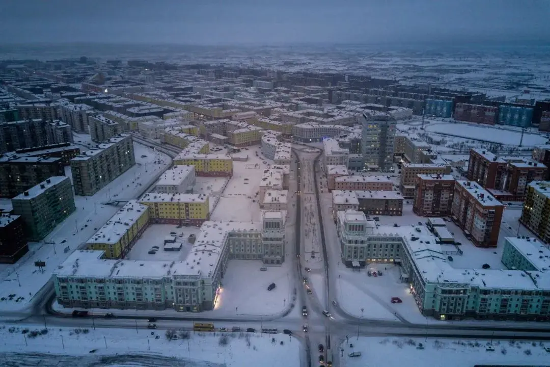 俄罗斯最冷小镇5天落了两个月的雪量，简直是怕冷星人的地狱……