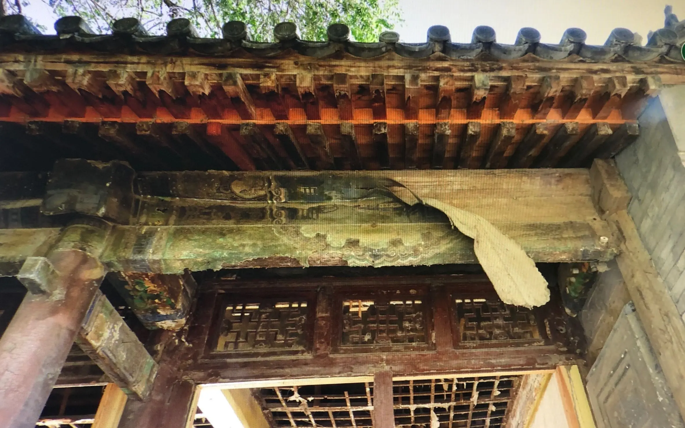 “京西小故宫”万寿寺大修：给观音像做“肠镜”，柱子装“义肢”