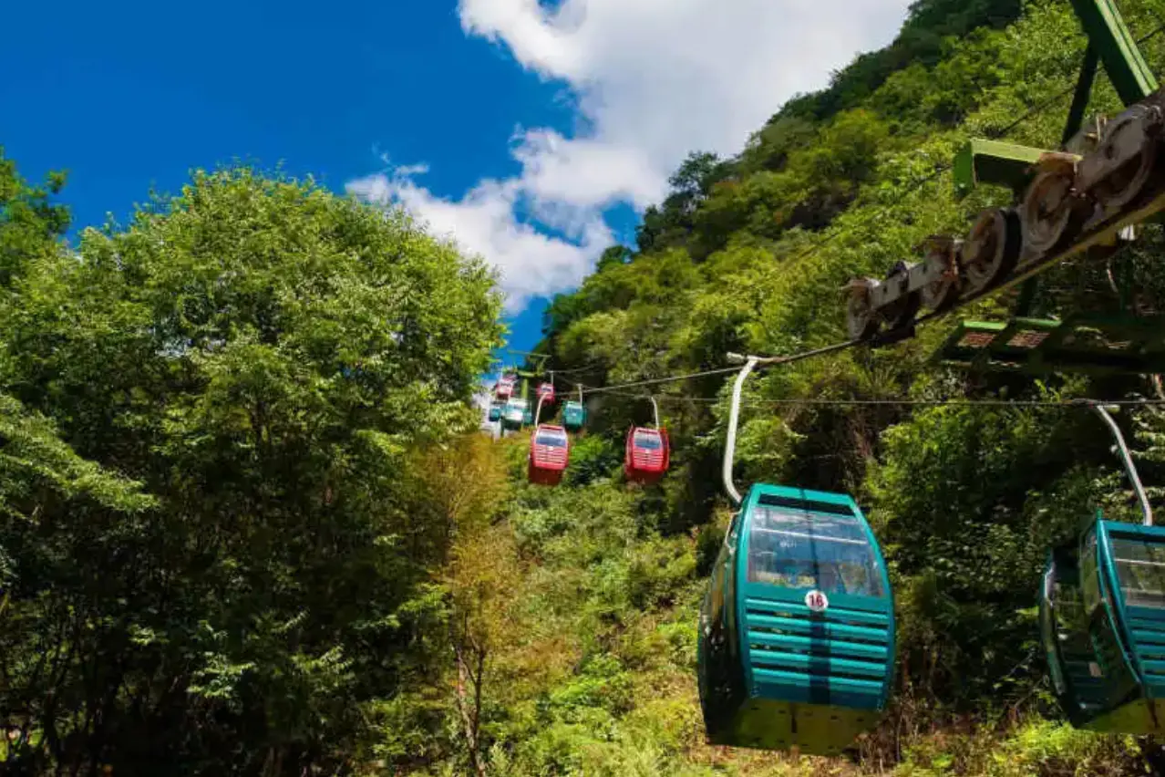 陕西又一“奇幻”景区走红，人称陕西“小黄山”，位居4A门票0元