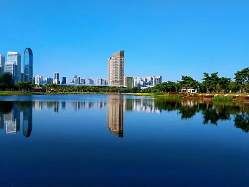 这个中国最南端城市，曾经是犯人的流放之地，现在竟然游客爆满