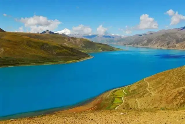 西藏堪称“巨无霸”的景区，面积比西湖大70倍，景色美过纳木错