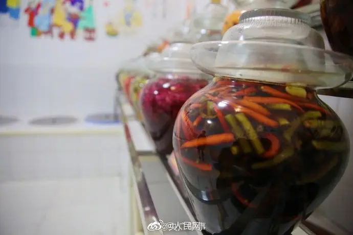 画面引起舒适！兵哥哥连菜窖都整整齐齐