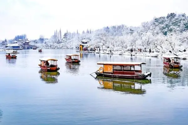 一下雪，中国就穿越了千年！