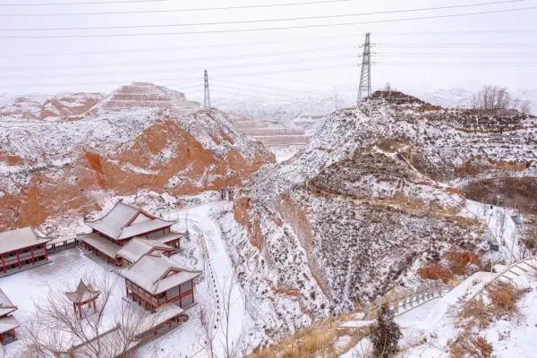 一下雪，中国就穿越了千年！