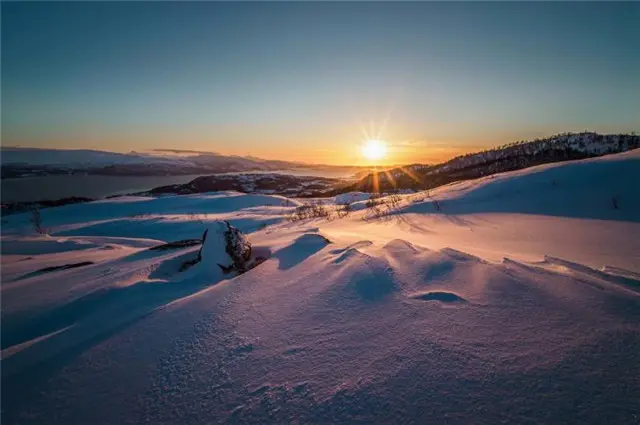 元稹说，大雪节气之美，在于大雪节气有温柔的冬日暮晖