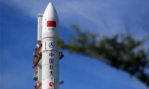嫦娥五号奔月成功，即将化身“打工人”开始挖土