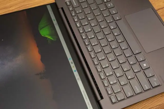 英特尔EVO很强吗？YOGA 13s 2021确实闭眼入