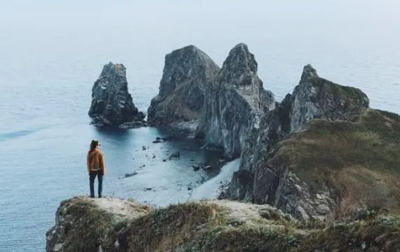 参加80岁老人的葬礼，看到子女的反应后，我明白了人生最好的活法