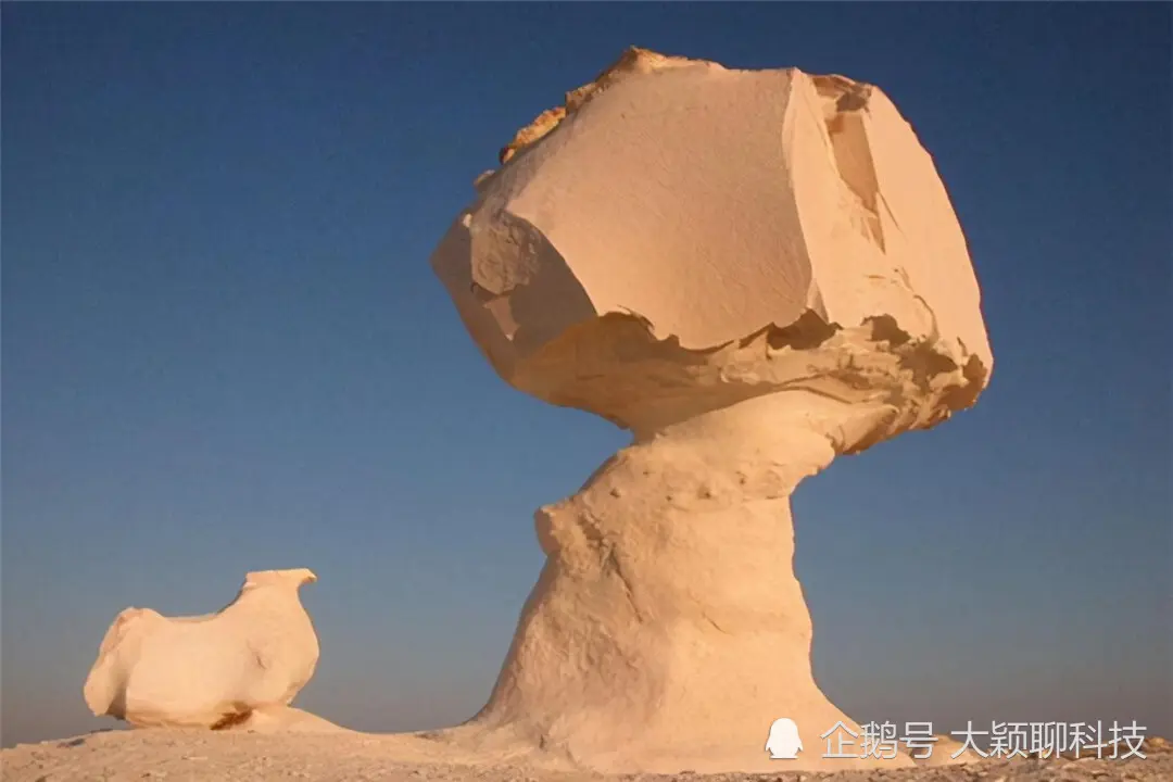 昆仑山壁画上发现“飞机”，已有上千年历史，古人类看到过飞机？