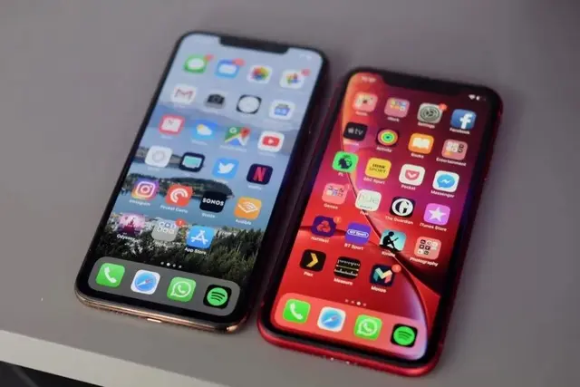 iPhoneXR迎来“半价”退场，对比华为P40，还来得及吗？