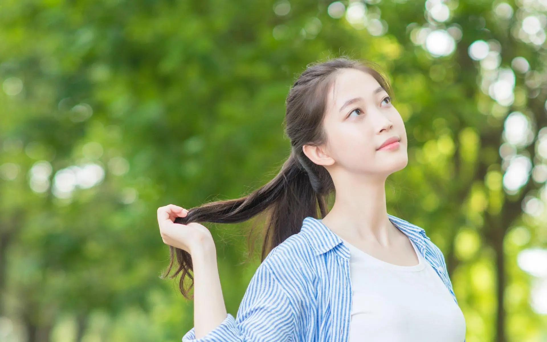 晚自习时，女生自以为“很萌”的3种行为，男生看了却很嫌弃！