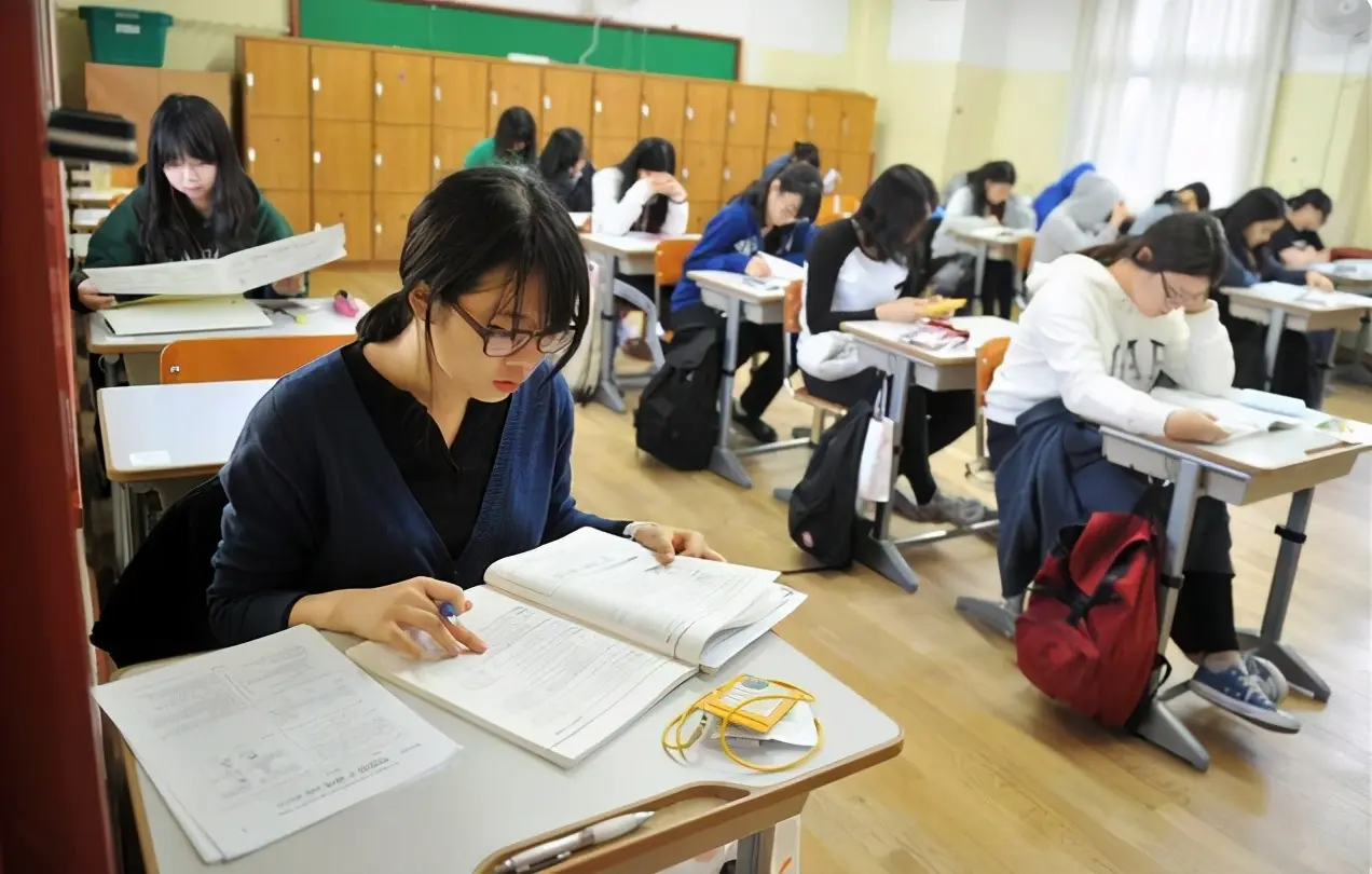 大学里最难的五场考试，尤其是第三场，大学生坦言：累到怀疑人生