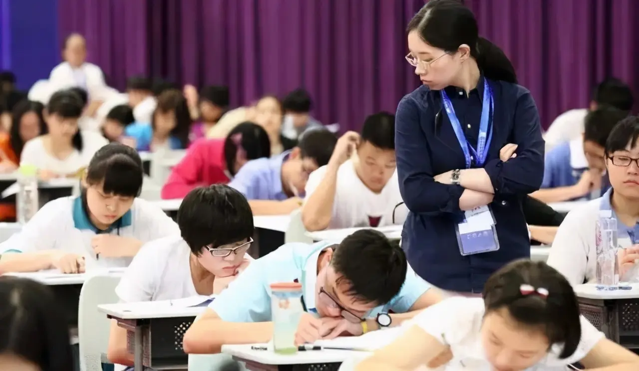 大学里最难的五场考试，尤其是第三场，大学生坦言：累到怀疑人生
