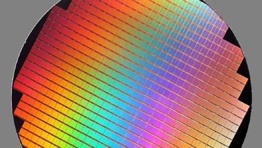 紅螞蟻專訪：一億顆芯片訂單無貨可交，行業專家揭秘芯片缺貨真相