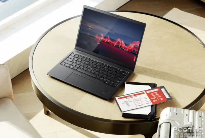 ThinkPad新款笔记本仅重907克 新纪元真的来了