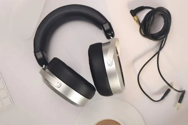 年轻人的第一副平板耳机：HIFIMAN HE400se评测