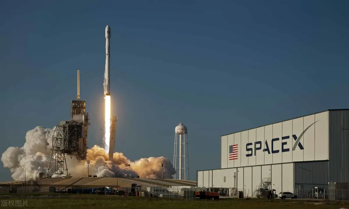 SpaceX飞船试飞爆炸，马斯克却说成功了，为什么？