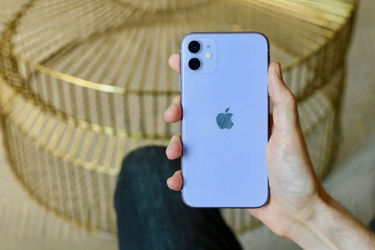 库克再亮剑，iPhone11一夜沦为“清仓价”，网友：终于盼到了！