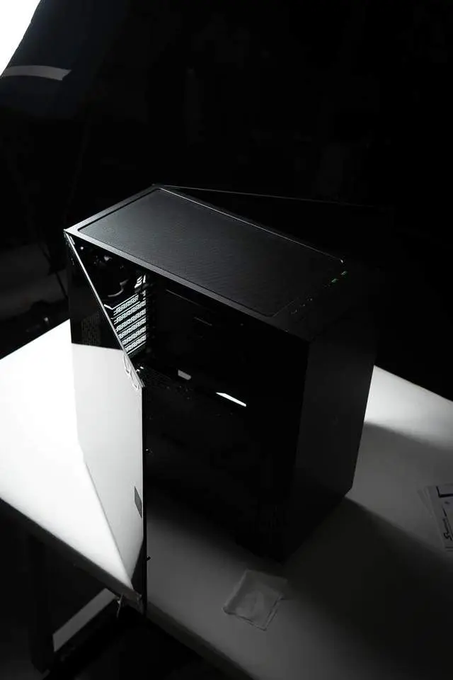 RAZER Tomahawk 战斧 ATX 装机报告