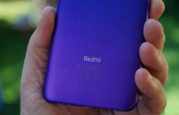 Redmi希望设计一款充电速度更快、尺寸更小的智能手机