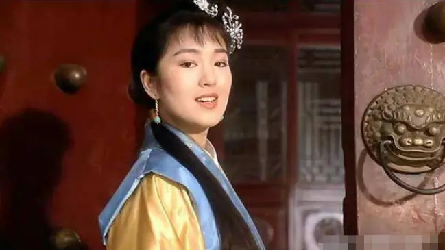 1993年，拍完《唐伯虎点秋香》之后，巩俐就再也没见过周星驰